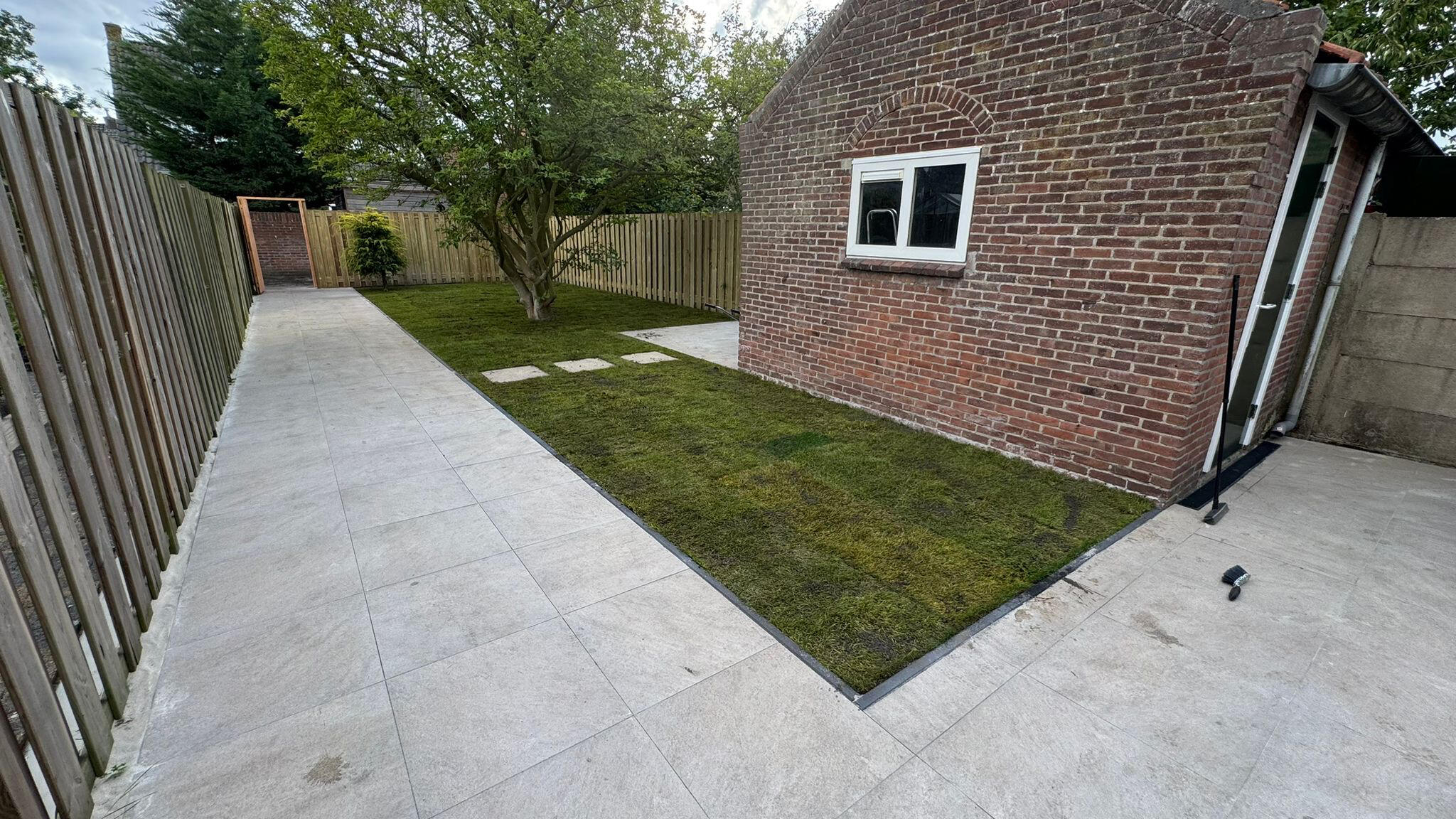 Tiles, Grass and Fences